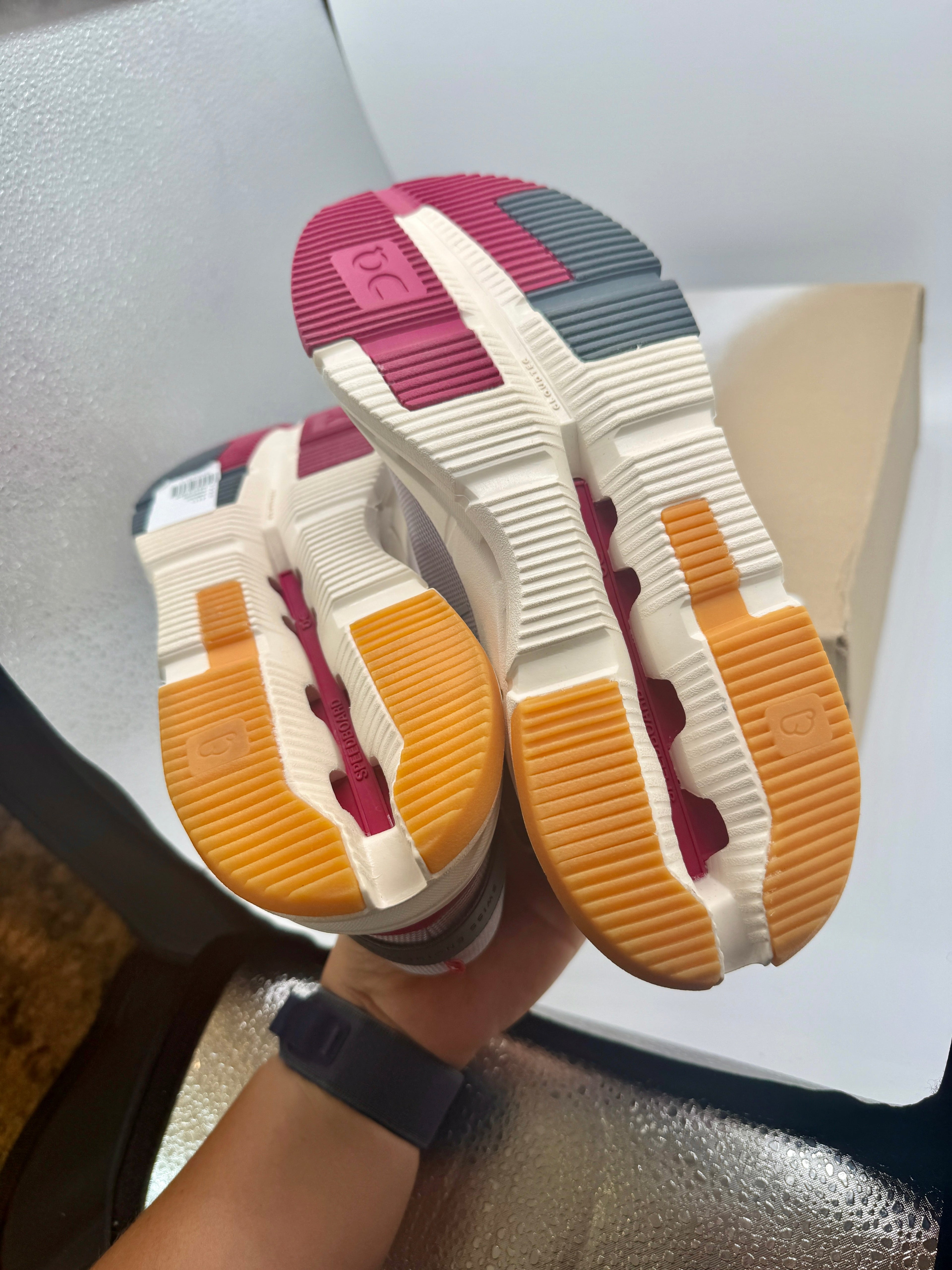 On Cloudnova Form 2 Sneakers Women’s Running Shoes - Fade / Orchid