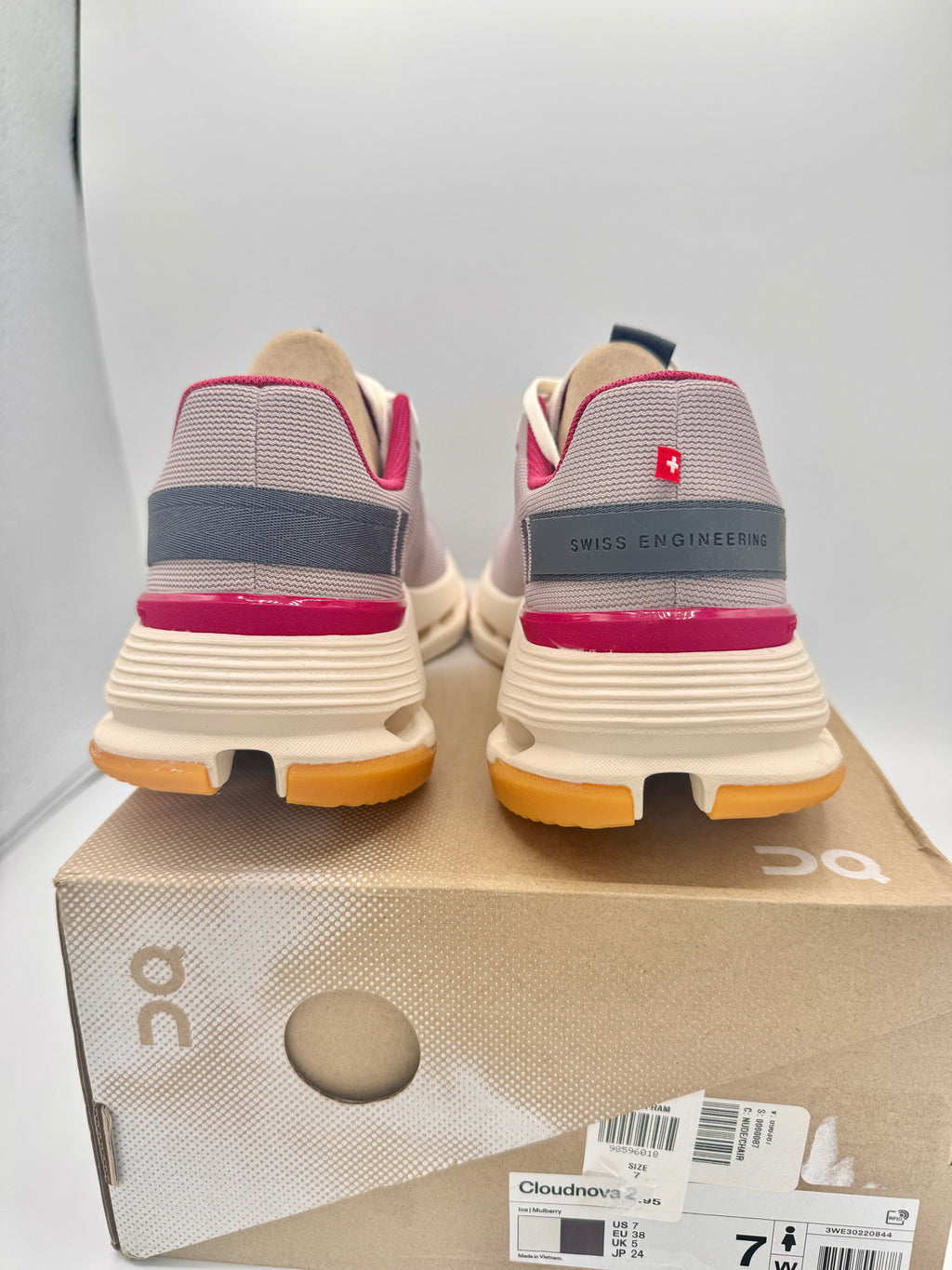 On Cloudnova Form 2 Sneakers Women’s Running Shoes - Fade / Orchid