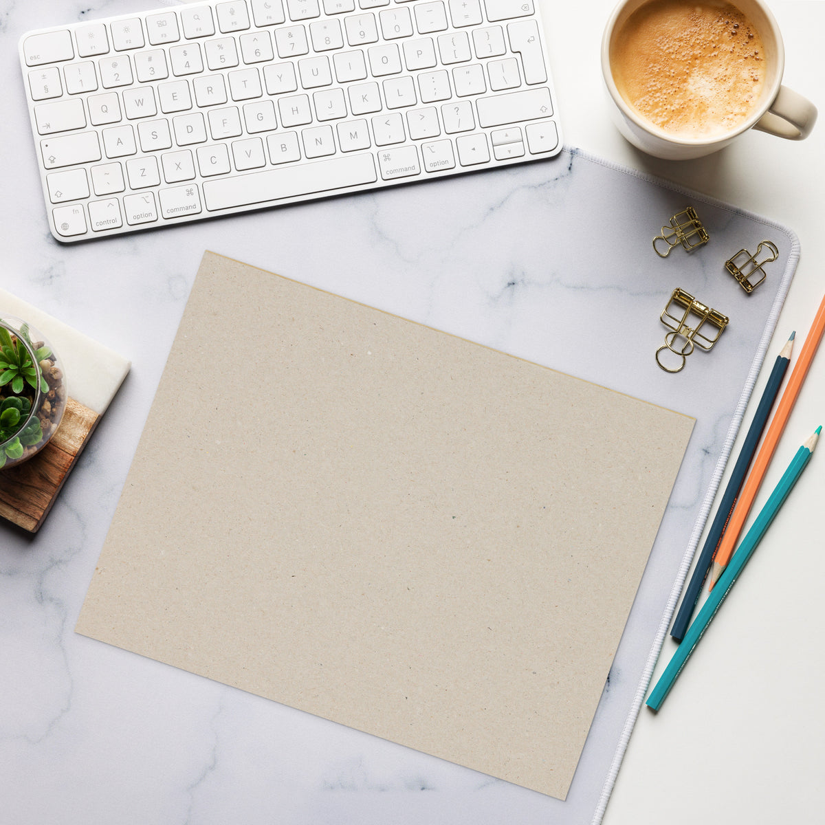 White Psalm 107:1 notepad by Tristan's Outlet with "Give Thanks to the Lord" message, 8.5x11 inch stationery for gratitude notes.